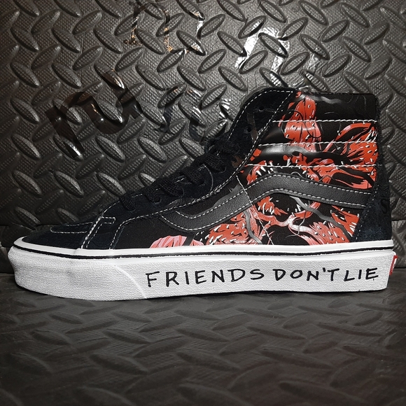 VANS Sk8-hi Reissue x Stranger Things "FRIENDS DON'T LIE" VN0A2XSBY09 size 8 - Picture 3 of 12
